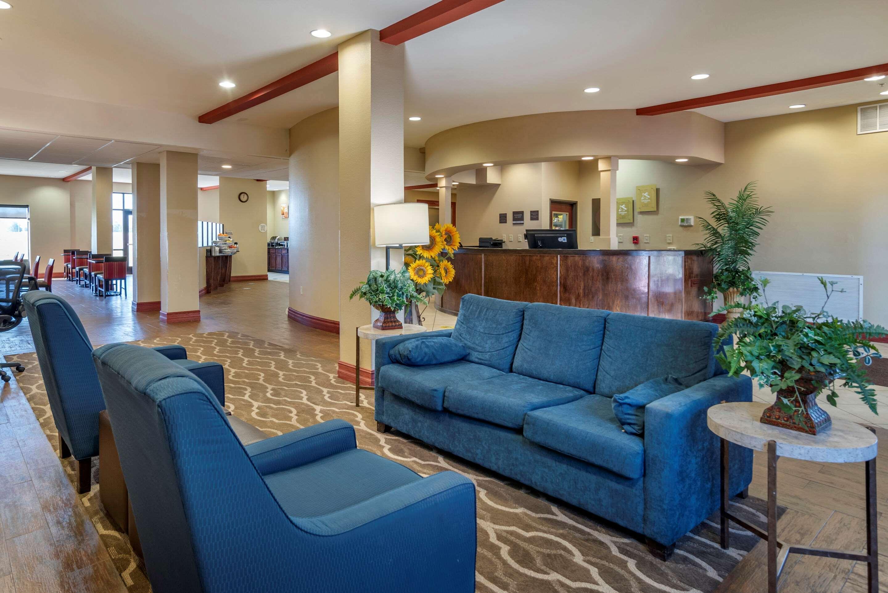 Comfort Suites Airport South Montgomery Exterior foto